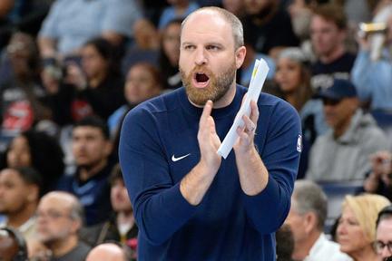 Bucks hire Taylor Jenkins