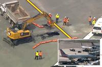 Sinkhole closes LaGuardia runway