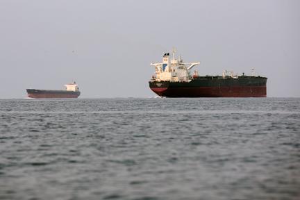 Hormuz shipping traffic halts again