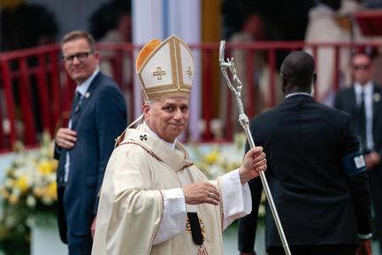 Pope slams 'tyrants' in Cameroon