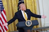 Trump wants Eisenhower building white