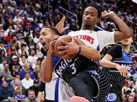 Magic Upset Top-Seeded Pistons
