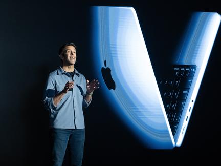 Apple CEO Tim Cook Steps Down