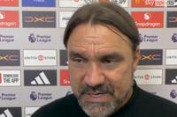 Leeds stun Manchester United