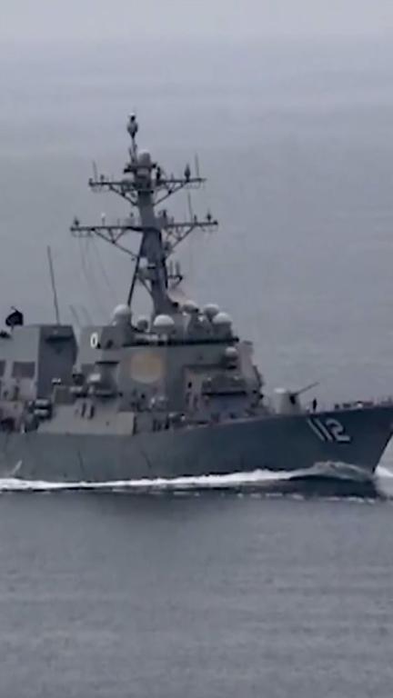 Trump Orders 'Shoot and Kill' in Hormuz