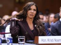 DHS official purse thief sentenced