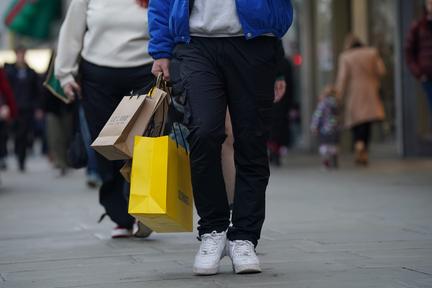 UK retail sales plunge