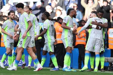 Man City Crush Chelsea