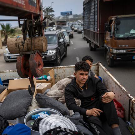 Israel Establishes 'Yellow Line' in Lebanon