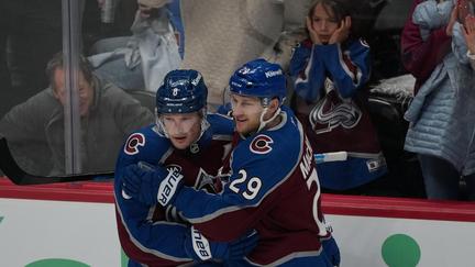 Cale Makar leads Avalanche win