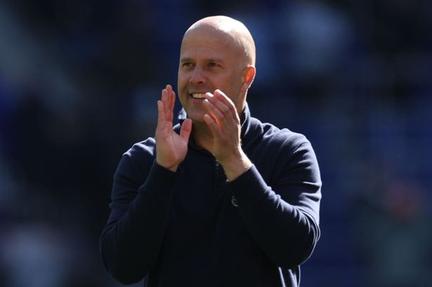 Van Dijk wins Merseyside derby