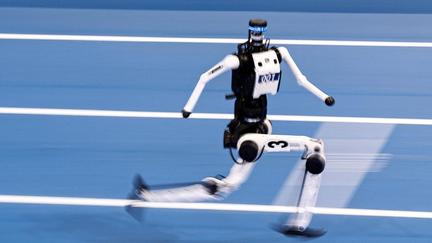 Chinese robots beat Usain Bolt's 100m record