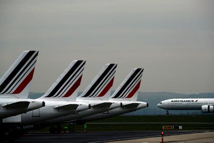 Ebola flight diverted to Montreal