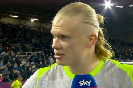 Man City top Premier League