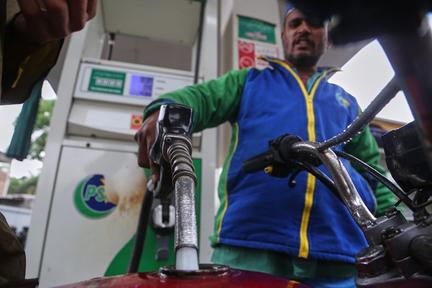 Pakistan Faces Record Fuel Hikes