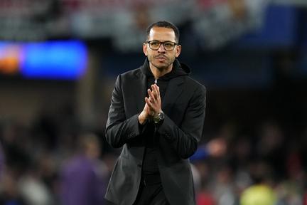 Chelsea sack manager Liam Rosenior