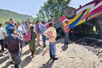 Kashmir bus accident kills 21