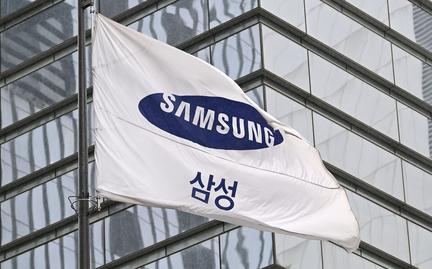 Huawei Defies Memory Chip Squeeze