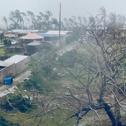 Super Typhoon Sinlaku batters Saipan