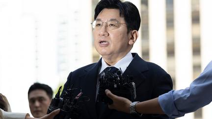 K-pop mogul faces arrest