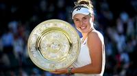 Noskova Wins First Wimbledon Title