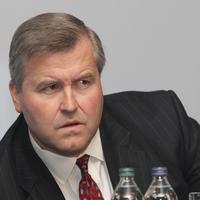 Ousted BP Chair Hits Back