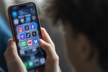 Turkey restricts teen social media