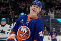 Schaefer wins Calder Trophy
