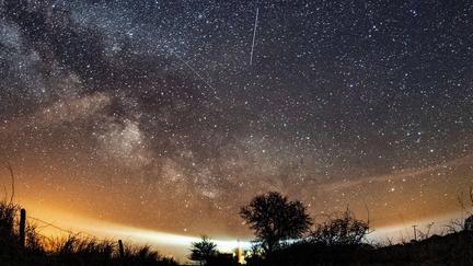 Lyrid meteor shower peaks