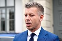 Péter Magyar challenges Orbán