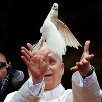 Trump Feuds With Pope Leo